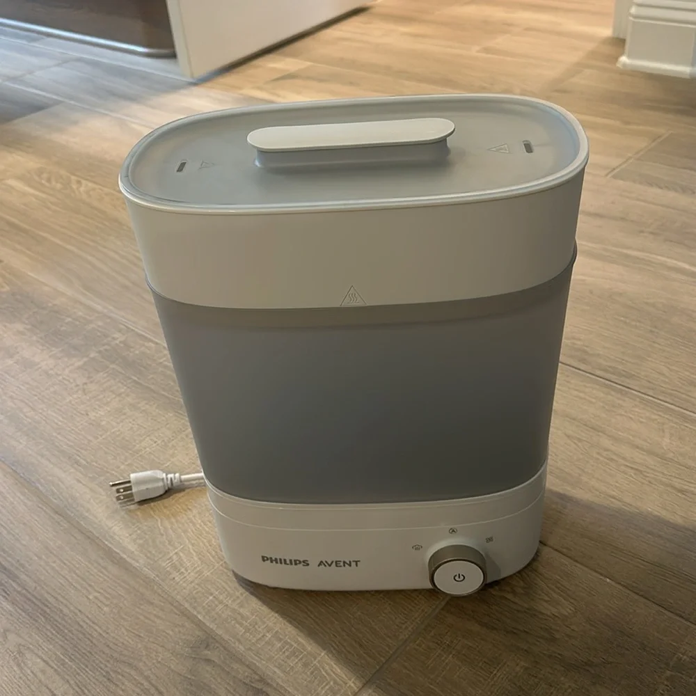 Philips Avent bottle sterilizer and dryer. - Picture 2 of 8